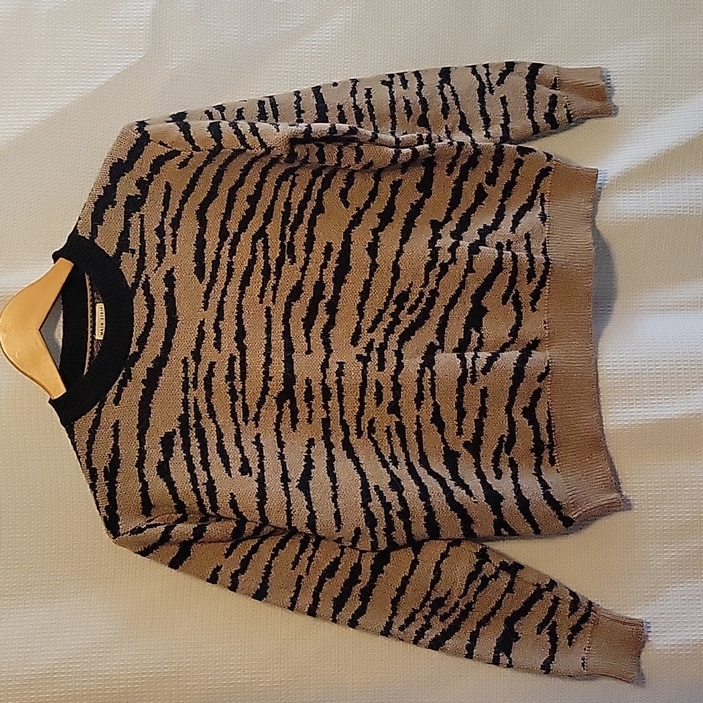 Main Strip Sweater
